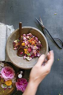 Make Your Own Fall Potpourri – Home Sweet Homes